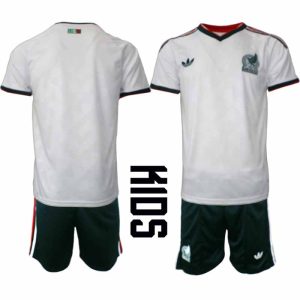 Mexico Uittenue WK 2026 Kinderen - Voetbalset (Shirt + Broekje)